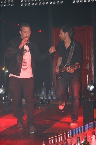 Eller Van Buuren & Chris Jones